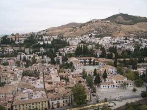 El Albayzín: EL ANÁLISIS DE LA RECONSTRUCCIÓN MATERIAL Y SIMBÓLICA DEL ESPACIO URBANO